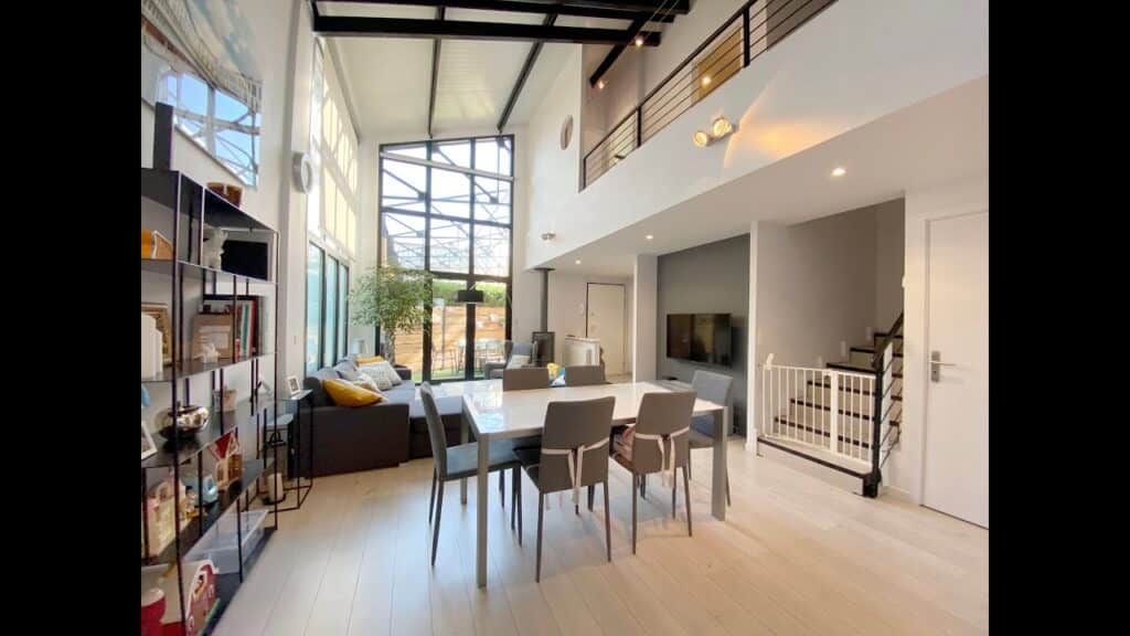 Asnières-sur-Seine,Maison esprit loft a vendre à Asnieres sur seine – agence immobilière CREFIMO